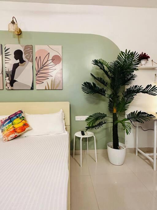 Sage : Private Studio Room In Koregaon Park Пуна Экстерьер фото